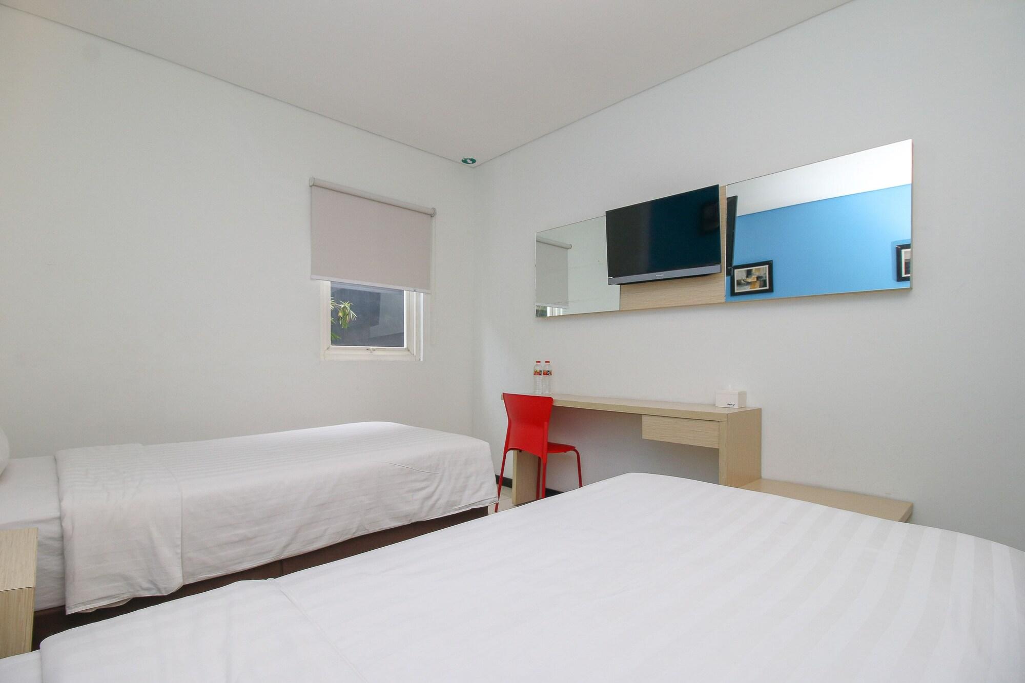 Pratama Hotel & Convention Mataram Exterior photo