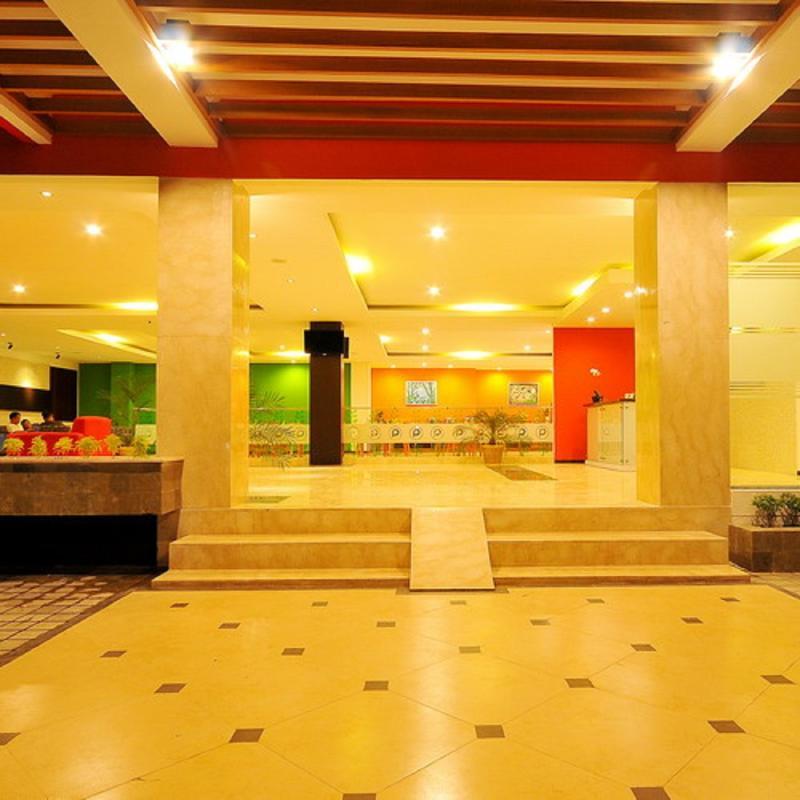 Pratama Hotel & Convention Mataram Exterior photo